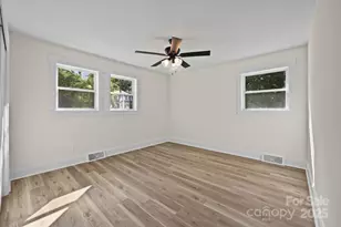 321 W 14th St, Salisbury, NC 28144 - Photo 12