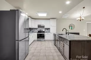 220 Jones Ct, Lake Lure, NC 28746 - Photo 4