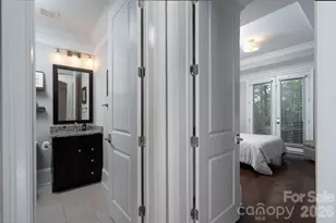 5041 Vernet Ln, Charlotte, NC 28210 - Photo 12