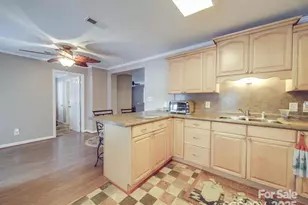 2460 Cottage Ln, Liberty Hill, SC 29074 - Photo 16