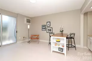 1300 Reece Rd, Charlotte, NC 28209 - Photo 8