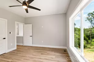 80 Upper Moffitt Rd, Asheville, NC 28805 - Photo 24