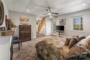 386 Old Log Rd, Green Mountain, NC 28740 - Photo 30