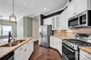 11633 Bradford Park Dr, Davidson, NC 28036 - Photo 14