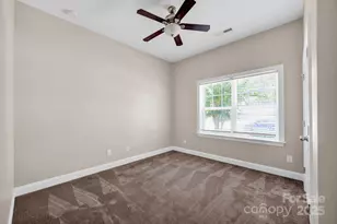 11633 Bradford Park Dr, Davidson, NC 28036 - Photo 38