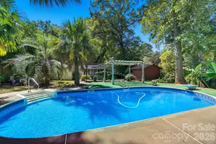 955 Hickory Nut St, Charlotte, NC 28205 - Photo 2