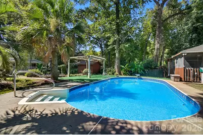 955 Hickory Nut Street, Charlotte, NC 28205 - Photo 4