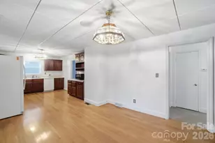 955 Hickory Nut St, Charlotte, NC 28205 - Photo 14