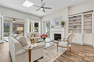 12508 Old Iron Ln, Charlotte, NC 28215 - Photo 10