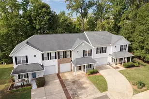 729 Torrey Pines Ln, Fort Mill, SC 29715 - Photo 2