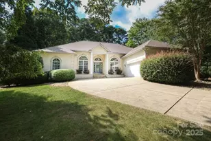 2587 Penngate Dr, Sherrills Ford, NC 28673 - Photo 1