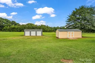 261 Faye Toney Rd, Mooresboro, NC 28114 - Photo 6