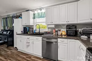 261 Faye Toney Rd, Mooresboro, NC 28114 - Photo 14