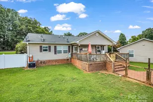 261 Faye Toney Rd, Mooresboro, NC 28114 - Photo 4