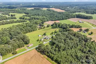 261 Faye Toney Rd, Mooresboro, NC 28114 - Photo 36