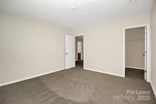 10323 Dominion Village Dr, Charlotte, NC 28269 - Photo 20