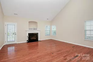 10323 Dominion Village Dr, Charlotte, NC 28269 - Photo 10