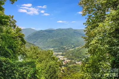100 Chipmunk Lane, Maggie Valley, NC 28751 - Photo 2