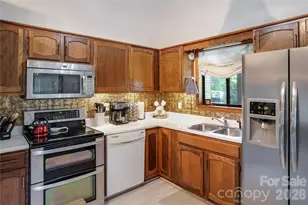 100 Chipmunk Ln, Maggie Valley, NC 28751 - Photo 18