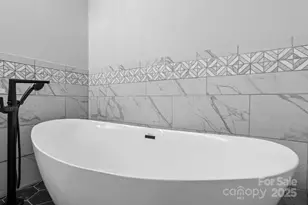 2366 W Paradise Harbor Dr, Connelly Springs, NC 28612 - Photo 24