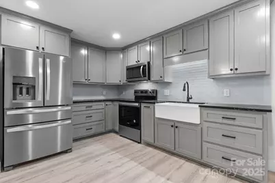 2366 W Paradise Harbor Drive, Connelly Springs, NC 28612 - Photo 36