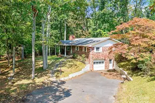 631 Macedonia Rd, Asheville, NC 28804 - Photo 6