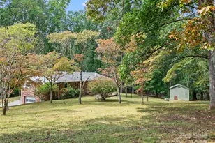631 Macedonia Rd, Asheville, NC 28804 - Photo 10