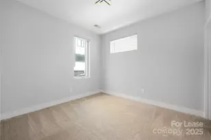 1008 Westbrook Dr, Charlotte, NC 28202 - Photo 14