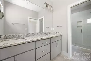 1008 Westbrook Dr, Charlotte, NC 28202 - Photo 20