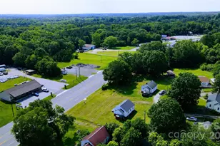 556 6th St, Chester, SC 29706 - Photo 12