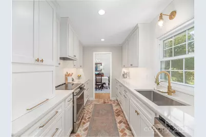 868 Mulberry Street, Clyde, NC 28721 - Photo 6