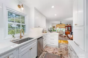 868 Mulberry St, Clyde, NC 28721 - Photo 4