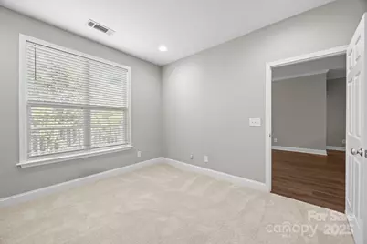 1000 E Woodlawn Road #413, Charlotte, NC 28209 - Photo 18