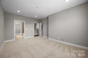 1000 E Woodlawn Rd, Charlotte, NC 28209 - Photo 12