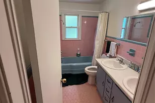 1102 N Justice St, Hendersonville, NC 28791 - Photo 12