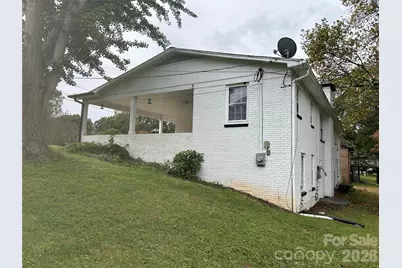 535 N Carolina Avenue, Statesville, NC 28677 - Photo 2