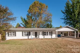 535 N Carolina Ave, Statesville, NC 28677 - Photo 1