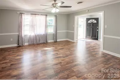 535 N Carolina Avenue, Statesville, NC 28677 - Photo 6