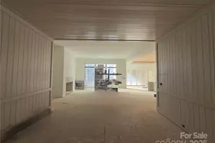 3028 Eastham Ln, Charlotte, NC 28209 - Photo 4