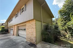 1824 Chrosaro Pl, Lenoir, NC 28645 - Photo 4