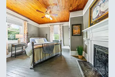 138 S French Broad Avenue, Asheville, NC 28801 - Photo 16