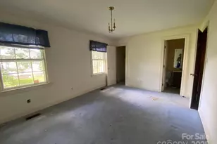 2411 Canal Dr NW, Wilson, NC 27896 - Photo 8