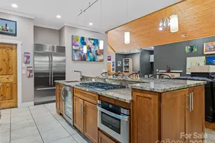 105 Blackberry Ln, Fairview, NC 28730 - Photo 12