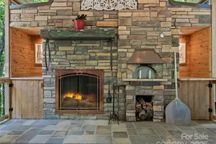 105 Blackberry Ln, Fairview, NC 28730 - Photo 16