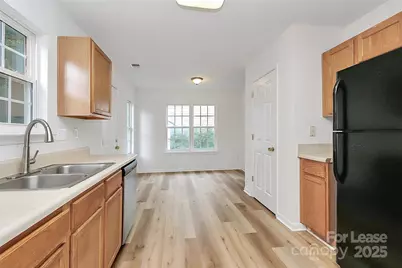 1215 McAllister Drive, Charlotte, NC 28216 - Photo 16