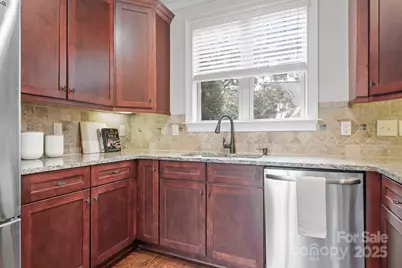 3702 Oakwood Avenue, Charlotte, NC 28205 - Photo 12