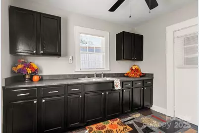 320 S Oakwood Drive, Statesville, NC 28677 - Photo 12