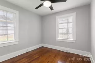 320 S Oakwood Dr, Statesville, NC 28677 - Photo 18