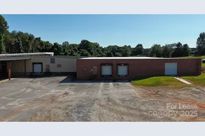 1120 1st Street W, Conover, NC 28613 - Photo 2