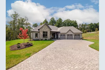 422 Ascension Valley, Horse Shoe, NC 28742 - Photo 2